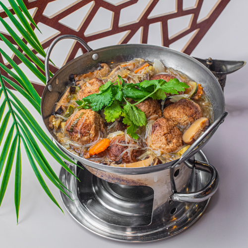 Vermicelle de riz sauté aux légumes et œuf végan